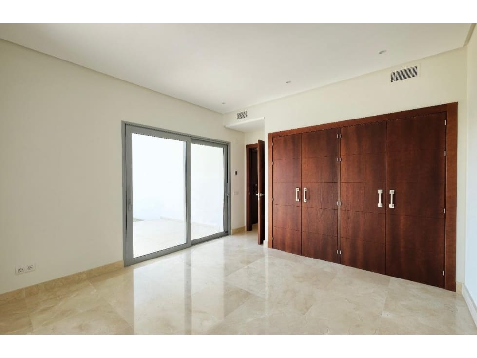 Chalet de 4 habitaciones en Benahavís en venta con piscina - 2.300.000 € (Ref: 8741014)