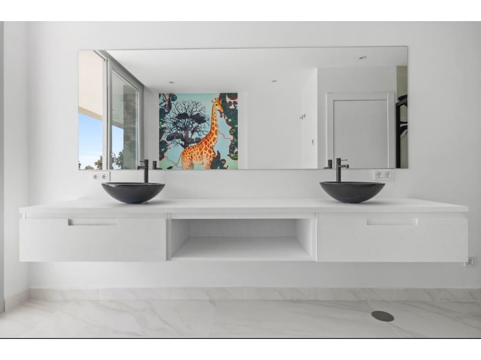 5 makuuhuone Huvila myytävänä paikassa San Pedro de Alcantara mukana uima-altaan - 2 950 000 € (Ref: 8742916)