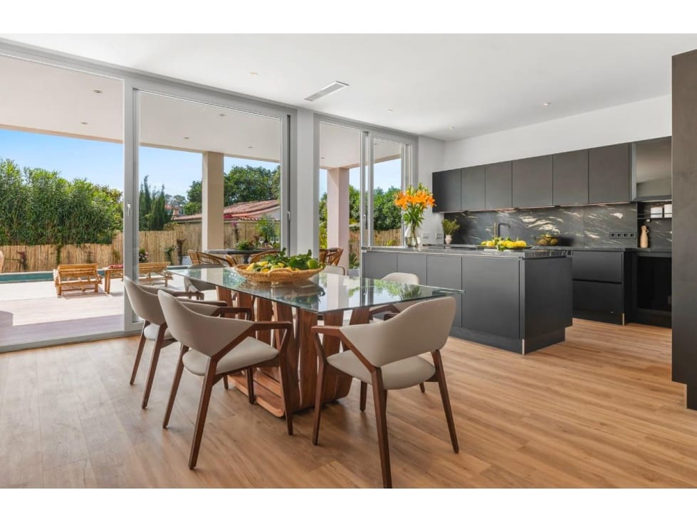 5 makuuhuone Huvila myytävänä paikassa San Pedro de Alcantara mukana uima-altaan - 2 950 000 € (Ref: 8742916)