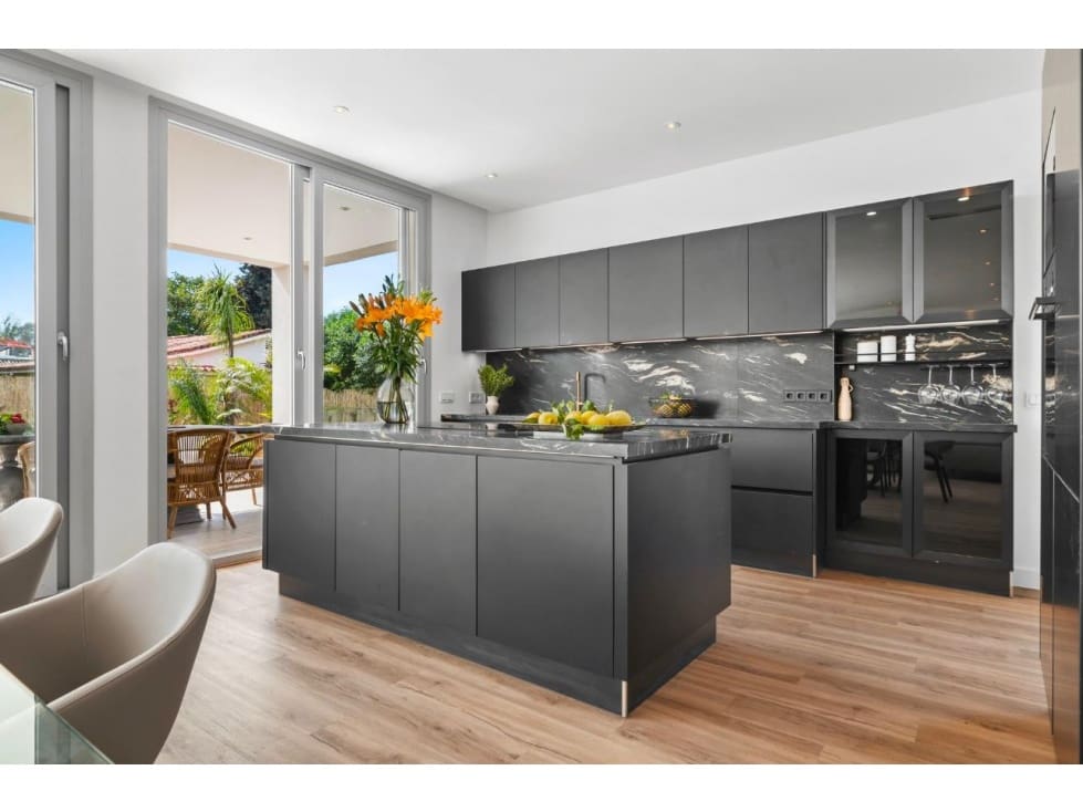 5 makuuhuone Huvila myytävänä paikassa San Pedro de Alcantara mukana uima-altaan - 2 950 000 € (Ref: 8742916)