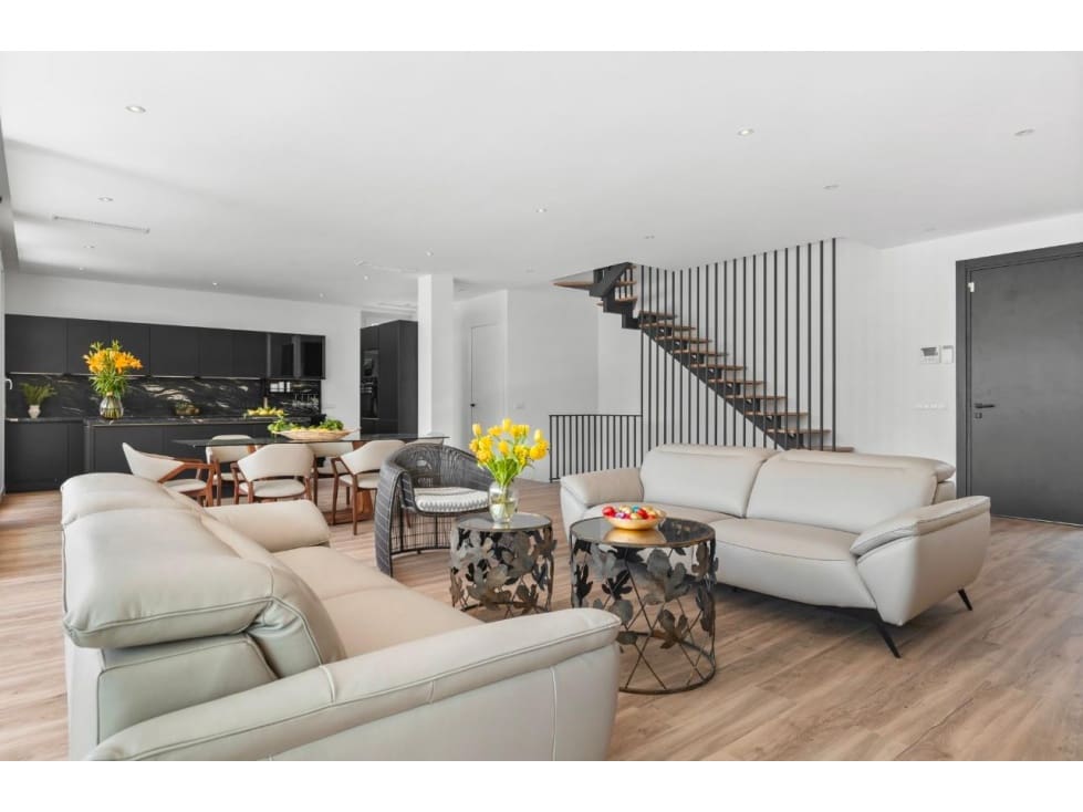 5 makuuhuone Huvila myytävänä paikassa San Pedro de Alcantara mukana uima-altaan - 2 950 000 € (Ref: 8742916)