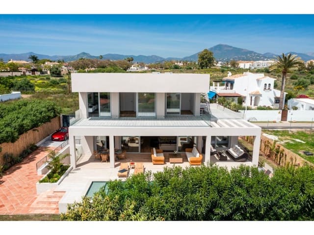 5 makuuhuone Huvila myytävänä paikassa San Pedro de Alcantara, Marbella mukana uima-altaan - 2 950 000 € (Ref: 8742916)