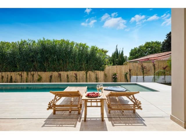 5 makuuhuone Huvila myytävänä paikassa San Pedro de Alcantara, Marbella mukana uima-altaan - 2 950 000 € (Ref: 8742916)