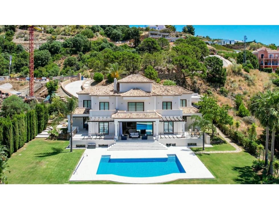 Chalet de 6 habitaciones en Benahavís en venta con piscina - 2.475.000 € (Ref: 8742917)