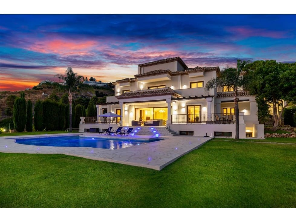 Chalet de 6 habitaciones en Benahavís en venta con piscina - 2.475.000 € (Ref: 8742917)