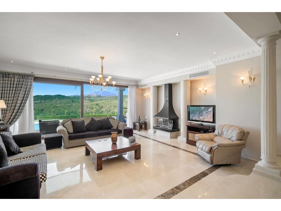 Chalet de 6 habitaciones en Benahavís en venta con piscina - 2.475.000 € (Ref: 8742917)