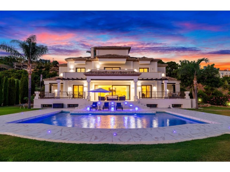 Chalet de 6 habitaciones en Benahavís en venta con piscina - 2.475.000 € (Ref: 8742917)