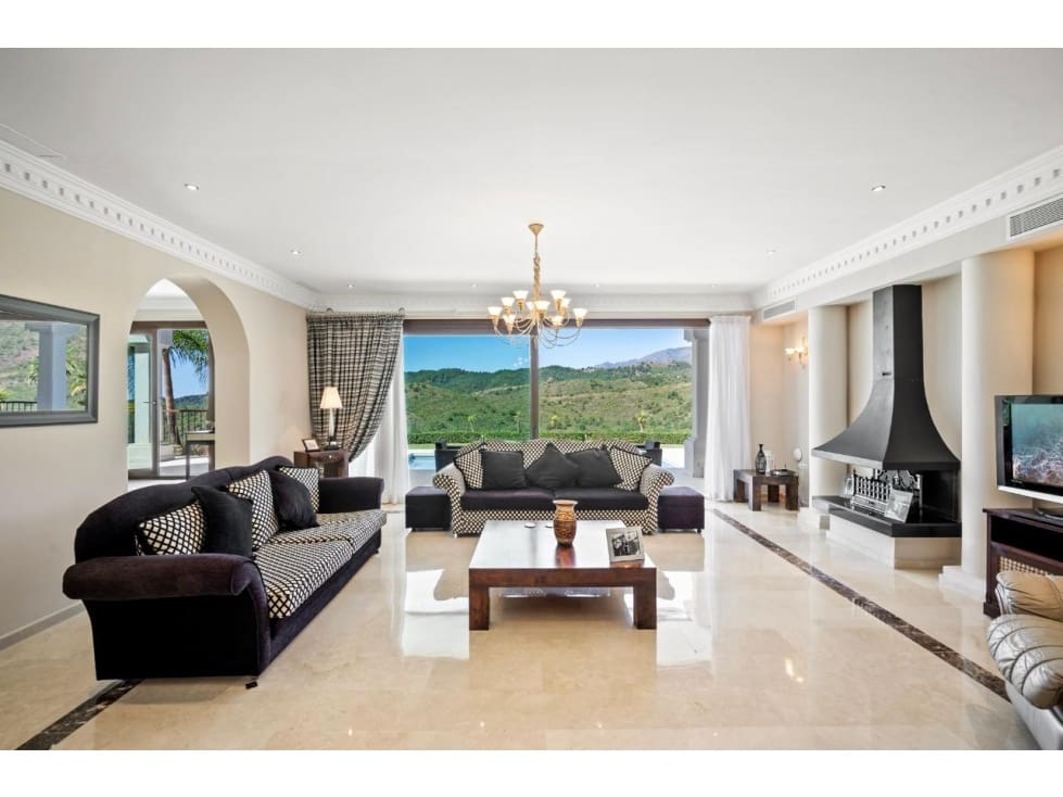 Chalet de 6 habitaciones en Benahavís en venta con piscina - 2.475.000 € (Ref: 8742917)