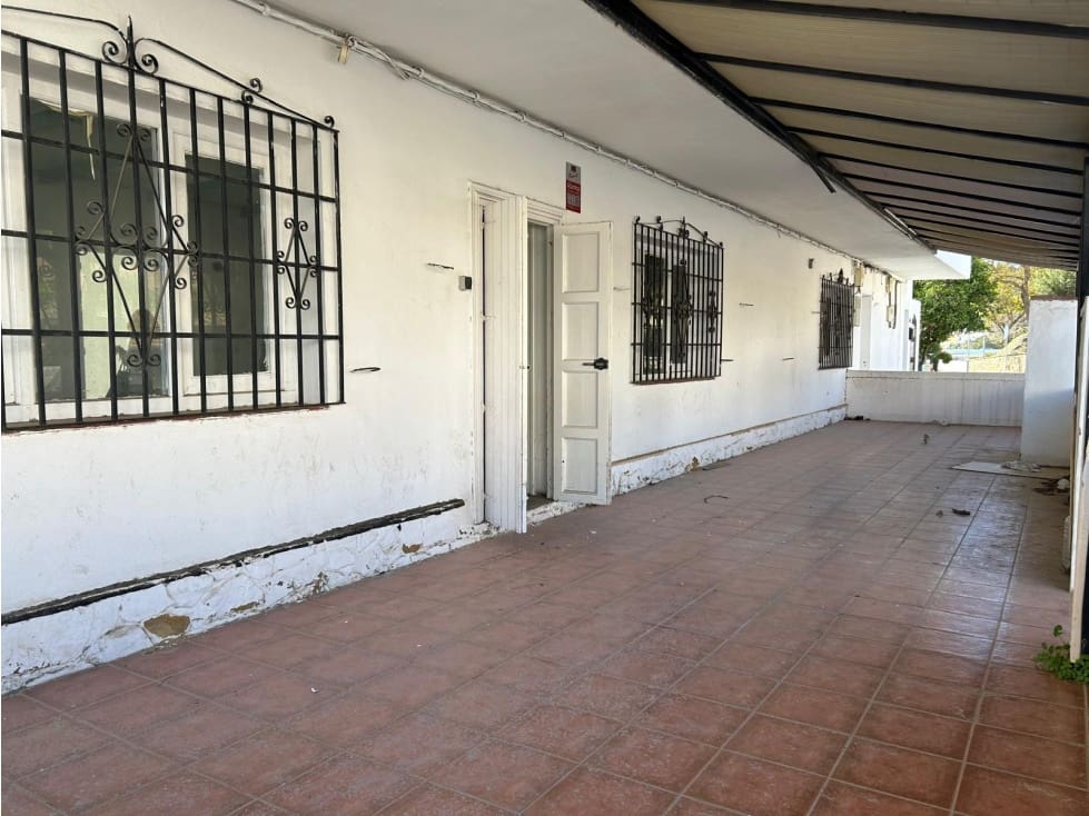 4 soveværelse Erhverv til salg i Guadiaro - € 420.000 (Ref: 8815441)