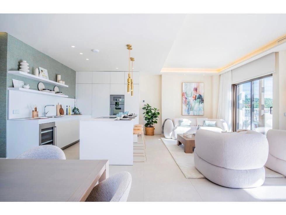 4 bedroom Villa for sale in Estepona with pool - € 4,500,000 (Ref: 8821654)