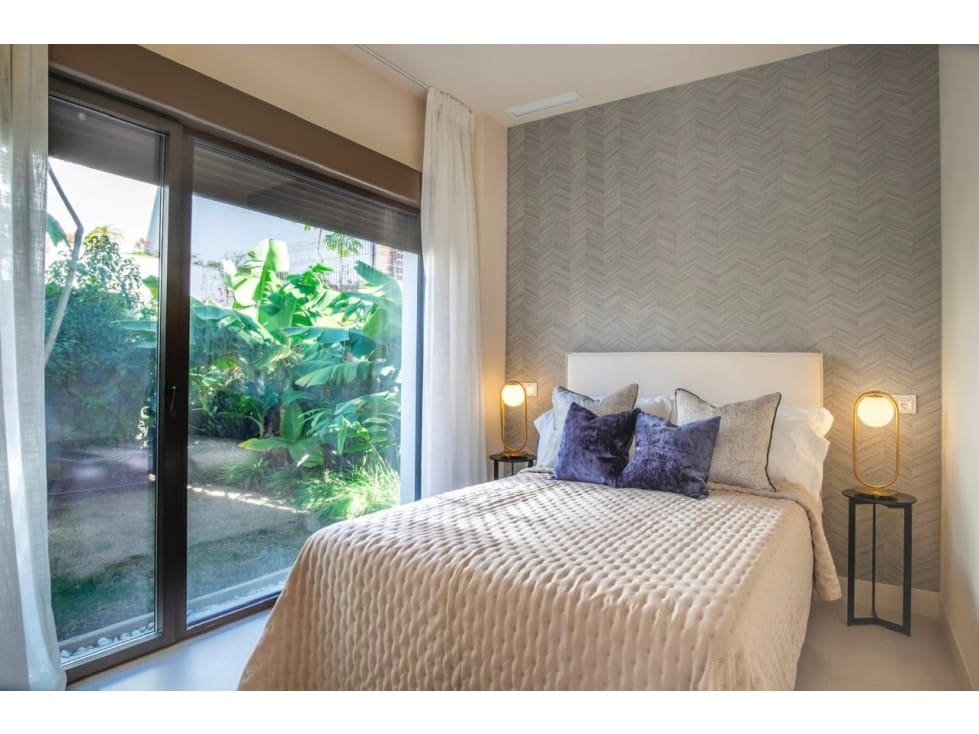 4 bedroom Villa for sale in Estepona with pool - € 4,500,000 (Ref: 8821654)