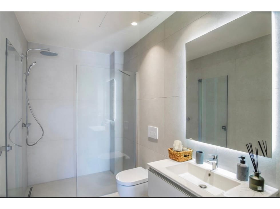 4 bedroom Villa for sale in Estepona with pool - € 4,500,000 (Ref: 8821654)