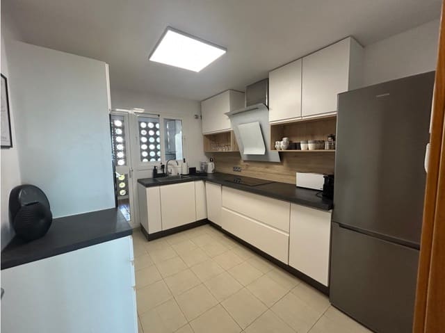 2 bedroom Apartment for rent in Alcorrín, Manilva with pool - € 1,200 (Ref: 9241125)