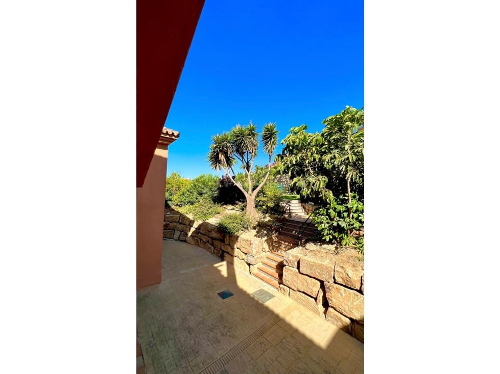 3 slaapkamer Appartement te huur in Casares met zwembad - € 1.300 (Ref: 9241126)