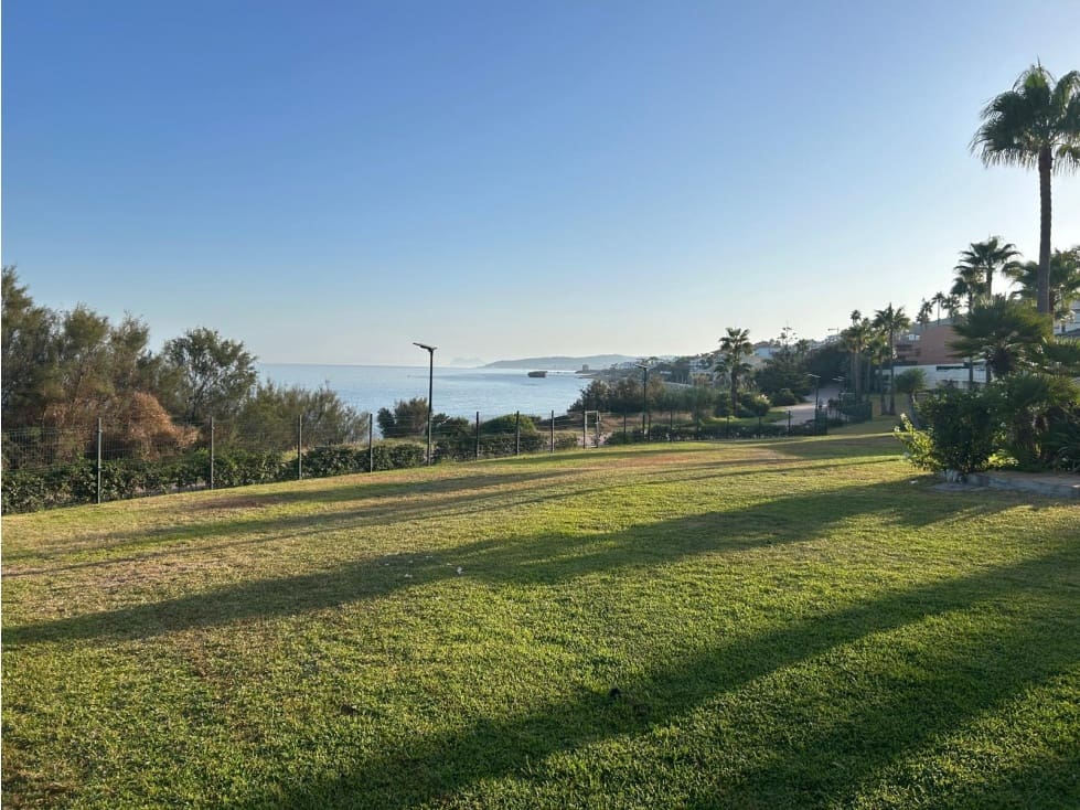 Erhverv til salg i Estepona med swimmingpool - € 320.000 (Ref: 9244459)