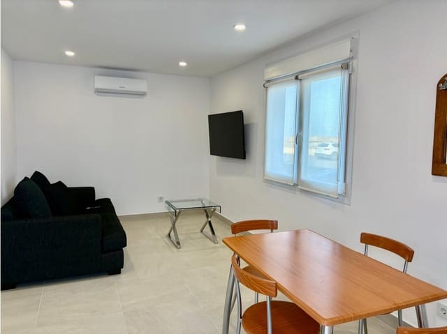1 quarto Casa em Banda para arrendar em Puerto de la Duquesa, Manilva - 1 000 € (Ref: 9322734)