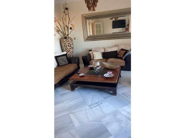 2 soveværelse Lejlighed til leje i La Duquesa / Puerto de la Duquesa, Manilva med swimmingpool - € 1.400 (Ref: 9360497)