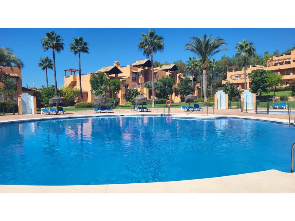 2 bedroom Penthouse for rent in Casares with pool - € 1,480 (Ref: 9378549)