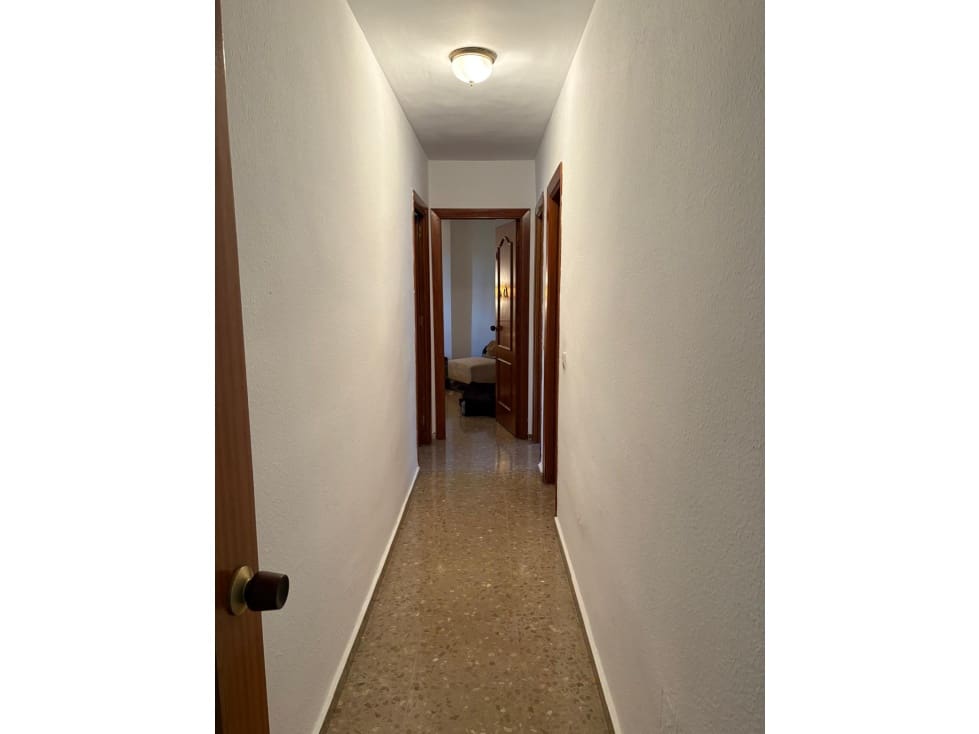 Piso de 3 habitaciones en Estepona en venta - 262.100 € (Ref: 9402756)