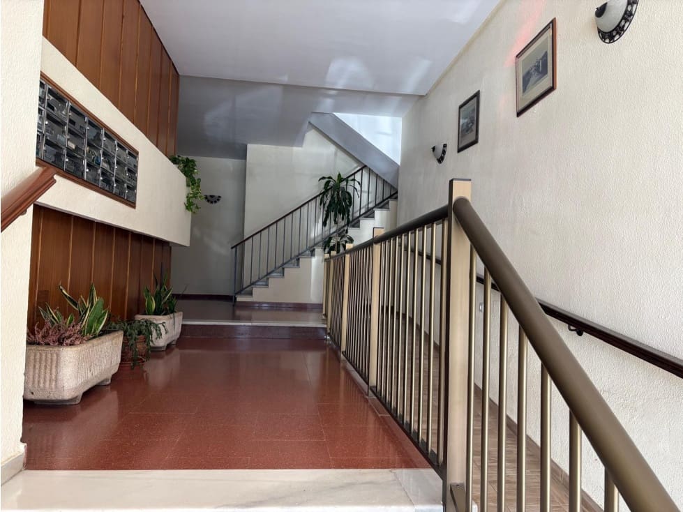 Piso de 3 habitaciones en Estepona en venta - 262.100 € (Ref: 9402756)