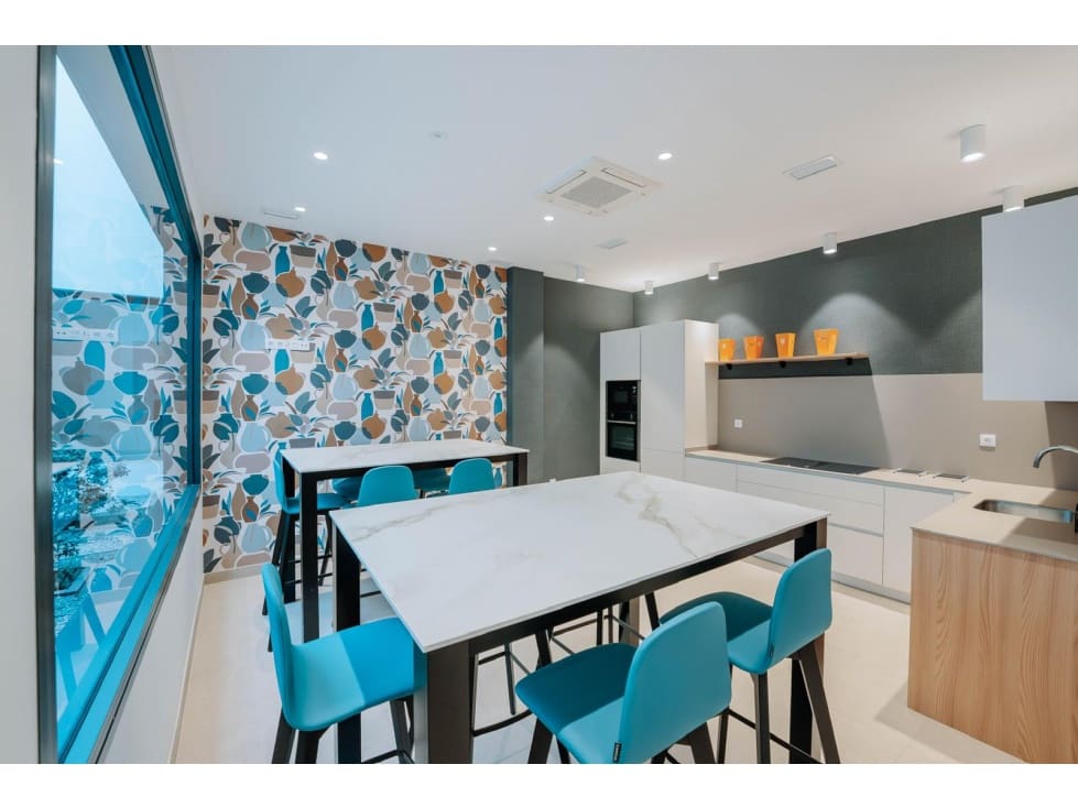 2 makuuhuone Huoneisto myytävänä paikassa Fuengirola mukana uima-altaan - 656 500 € (Ref: 9422229)