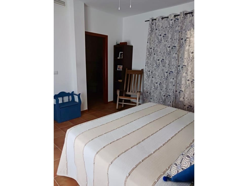 3 sovrum Hus till salu i Iznajar med pool - 189 000 € (Ref: 9533055)