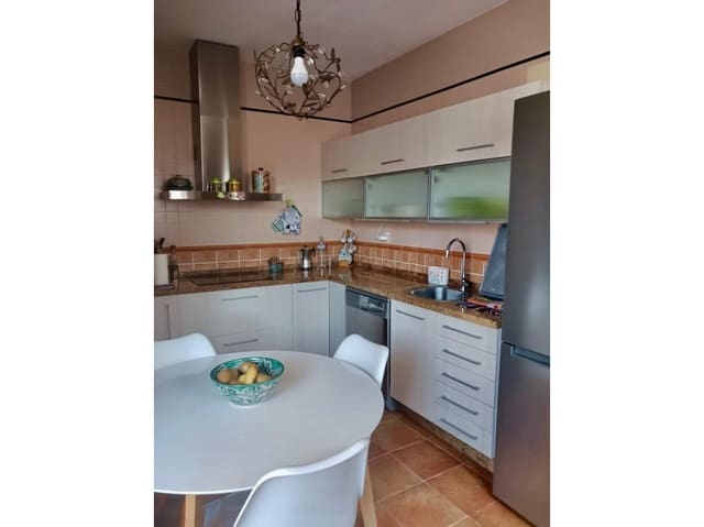 3 sovrum Hus till salu i Iznájar med pool - 189 000 € (Ref: 9533055)