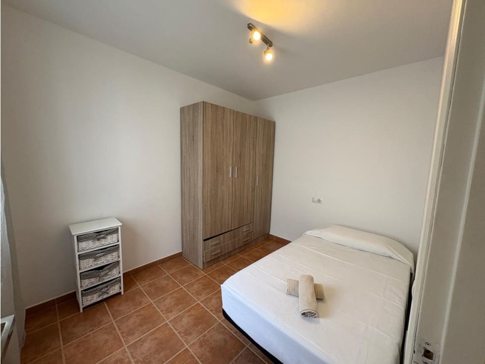 3 soveværelse Byhus til leje i Manilva - € 1.100 (Ref: 9567919)