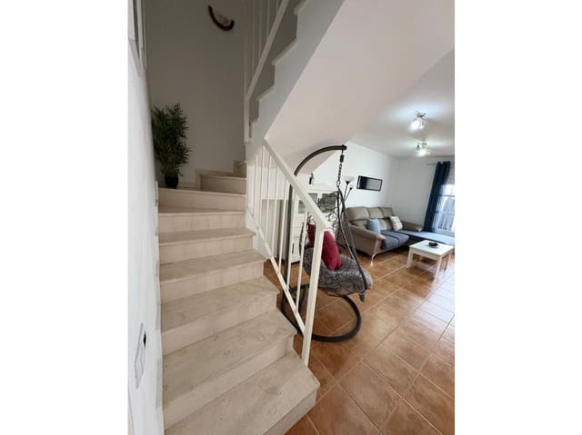 3 soveværelse Byhus til leje i Manilva - € 1.100 (Ref: 9567919)