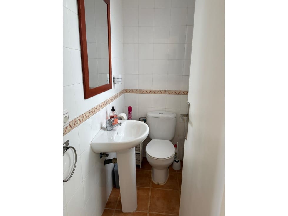 3 soveværelse Byhus til leje i Manilva - € 1.100 (Ref: 9567919)