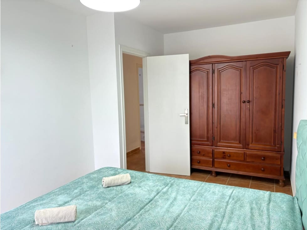 3 soveværelse Byhus til leje i Manilva - € 1.100 (Ref: 9567919)