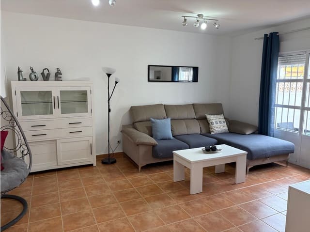 3 soveværelse Byhus til leje i Manilva - € 1.100 (Ref: 9567919)