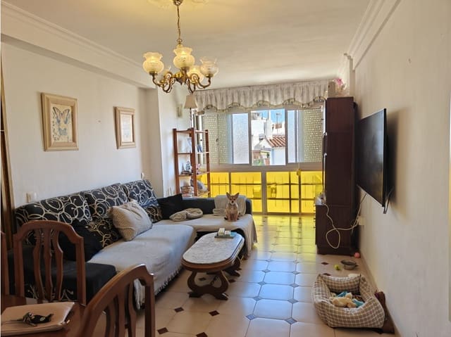 3 bedroom Flat for sale in San Pedro de Alcantara, Marbella - € 235,000 (Ref: 9614583)