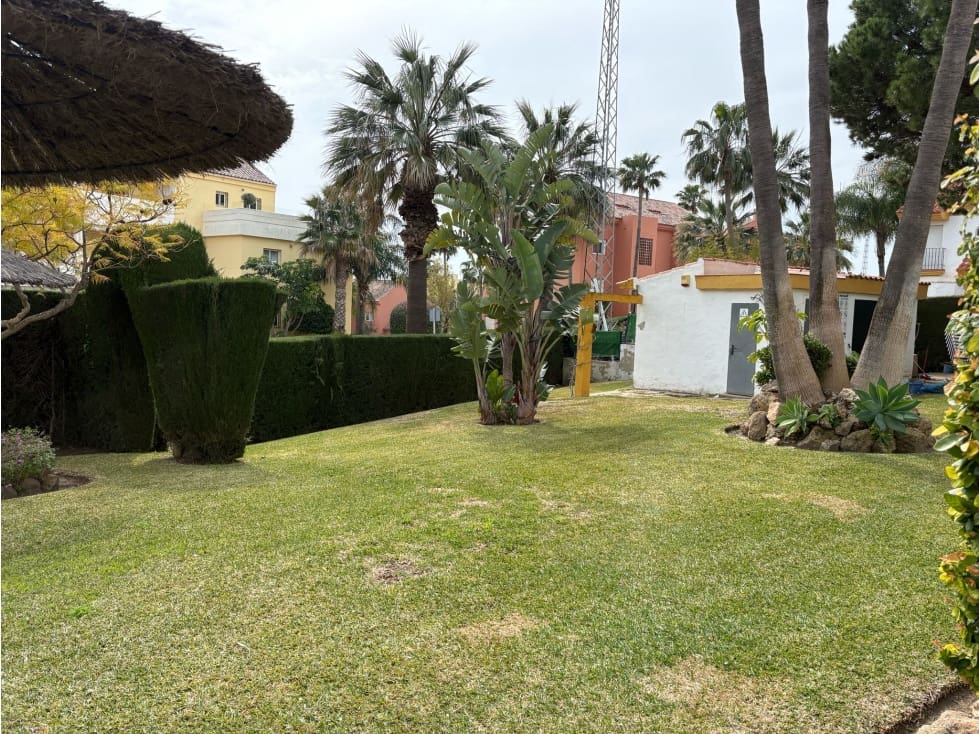 3 camera da letto Casa in vendita in Estepona con piscina - 740.000 € (Rif: 9638953)