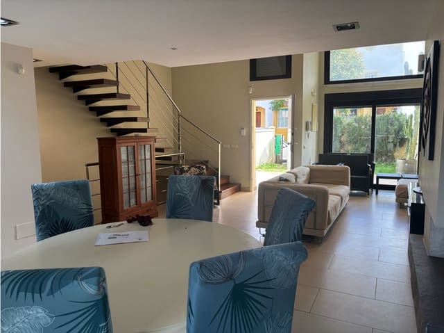 4 chambre Maison de Ville à vendre à Estepona avec piscine - 560 000 € (Ref: 9660777)