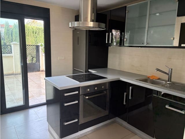 4 chambre Maison de Ville à vendre à Estepona avec piscine - 560 000 € (Ref: 9660777)