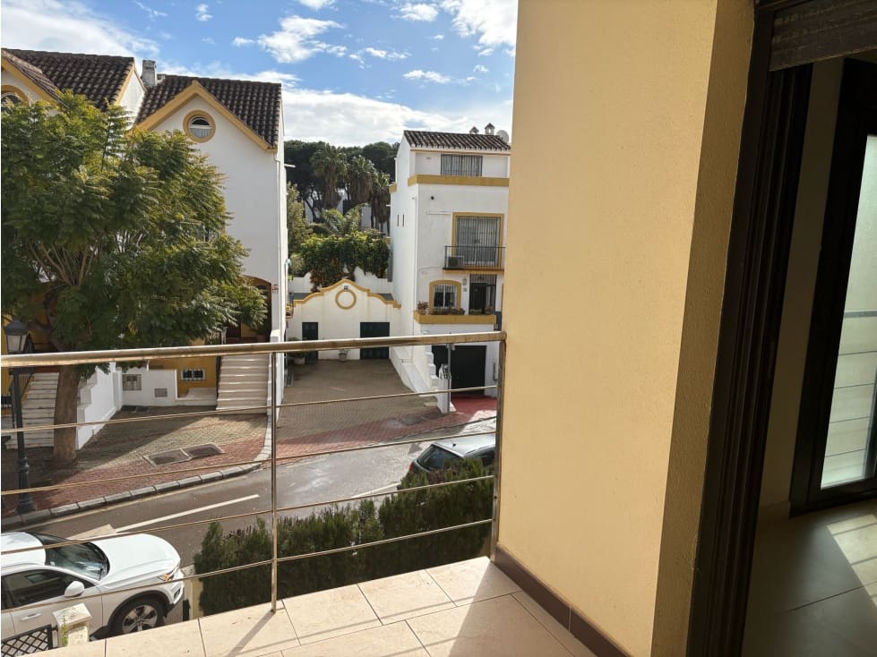 4 chambre Maison de Ville à vendre à Estepona avec piscine - 560 000 € (Ref: 9660777)