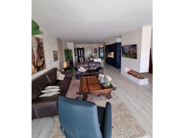 Huoneisto myytävänä paikassa Benahavís mukana uima-altaan - 625 000 € (Ref: 9665731)