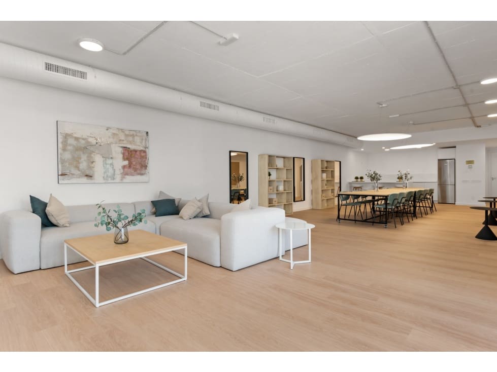 2 bedroom Penthouse for sale in Estepona - € 495,000 (Ref: 9669780)