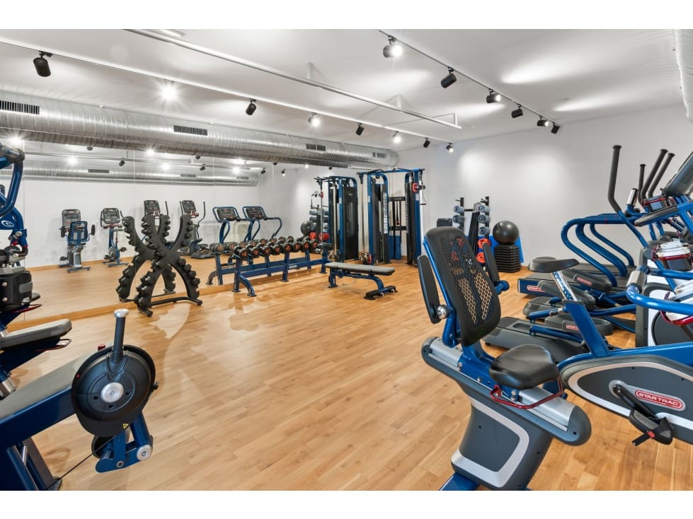 2 bedroom Penthouse for sale in Estepona - € 495,000 (Ref: 9669780)