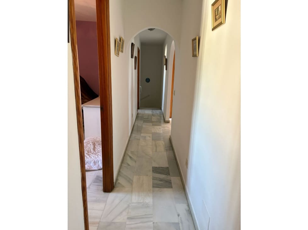 5 slaapkamer Huis te koop in Estepona - € 900.000 (Ref: 9676659)