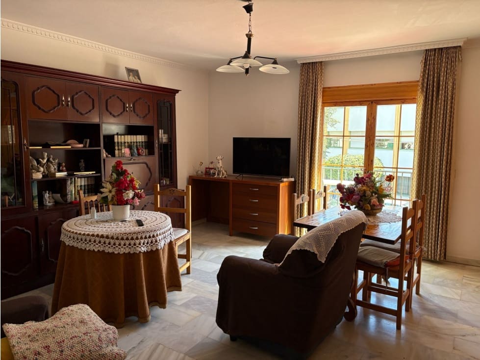 5 slaapkamer Huis te koop in Estepona - € 900.000 (Ref: 9676659)