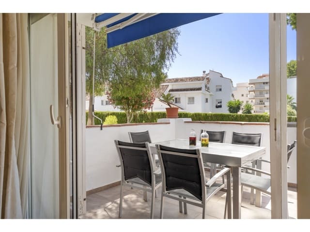 3 sovrum Lägenhet till salu i Nueva Andalucia, Marbella med pool - 630 000 € (Ref: 9682260)