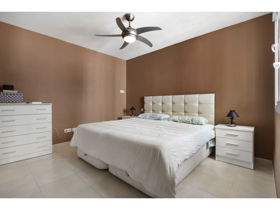 3 sovrum Lägenhet till salu i Nueva Andalucia med pool - 630 000 € (Ref: 9682260)