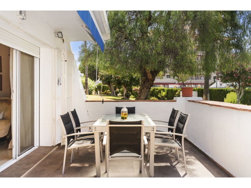 3 sovrum Lägenhet till salu i Nueva Andalucia med pool - 630 000 € (Ref: 9682260)