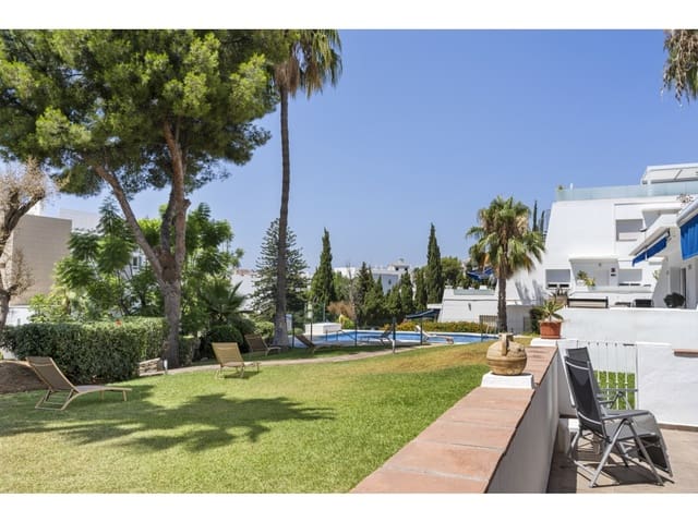 3 sovrum Lägenhet till salu i Nueva Andalucia, Marbella med pool - 630 000 € (Ref: 9682260)