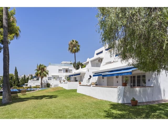 3 sovrum Lägenhet till salu i Nueva Andalucia, Marbella med pool - 630 000 € (Ref: 9682260)