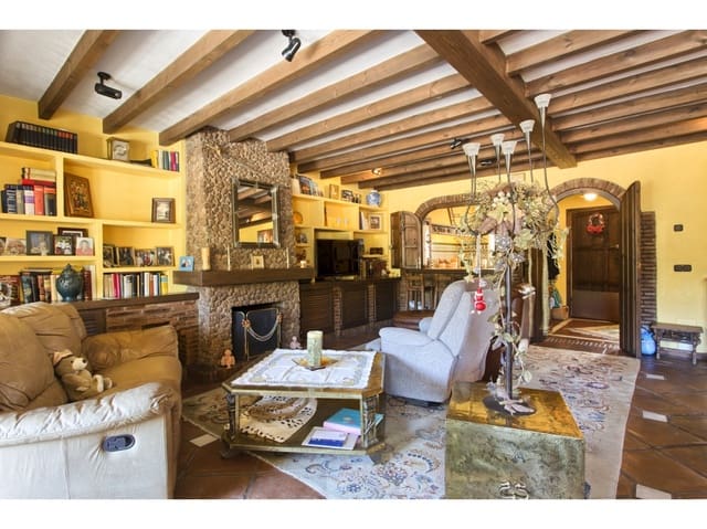 Casa de 3 habitaciones en Benahavís en venta - 375.000 € (Ref: 9682261)