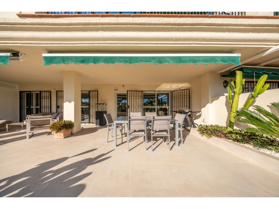 2 makuuhuone Huoneisto myytävänä paikassa Marbella - 630 000 € (Ref: 9685918)