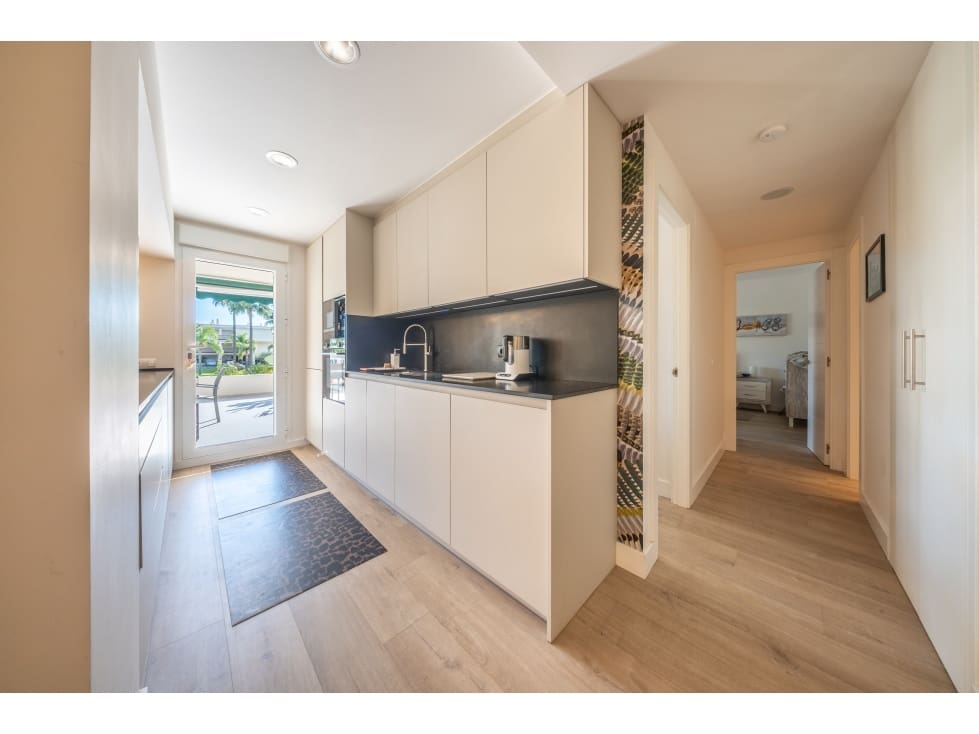 2 makuuhuone Huoneisto myytävänä paikassa Marbella - 630 000 € (Ref: 9685918)